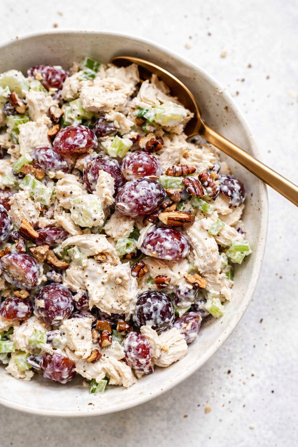 Creamy Chicken Salad with Grapes