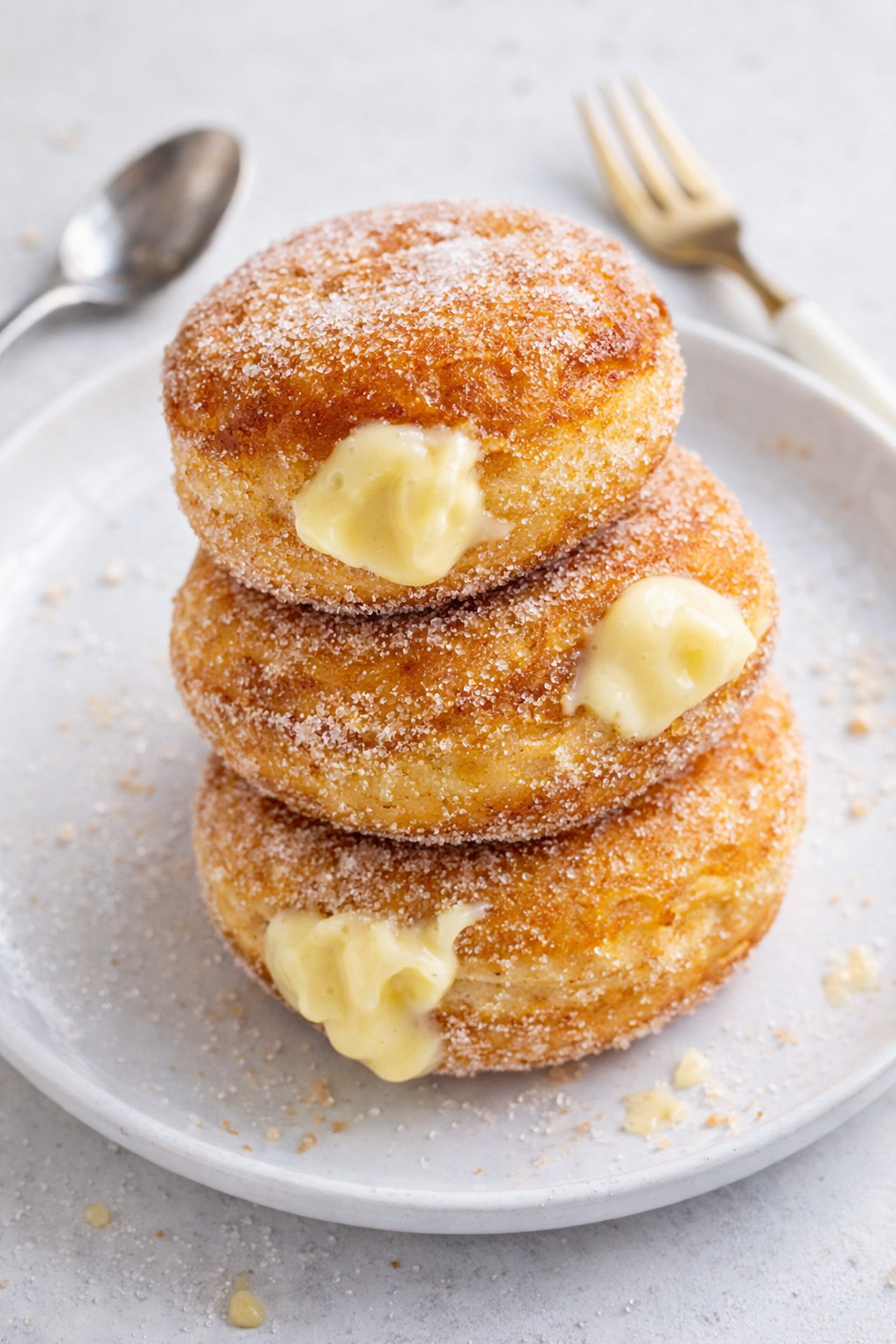 Perfect Cream Filled Doughnuts