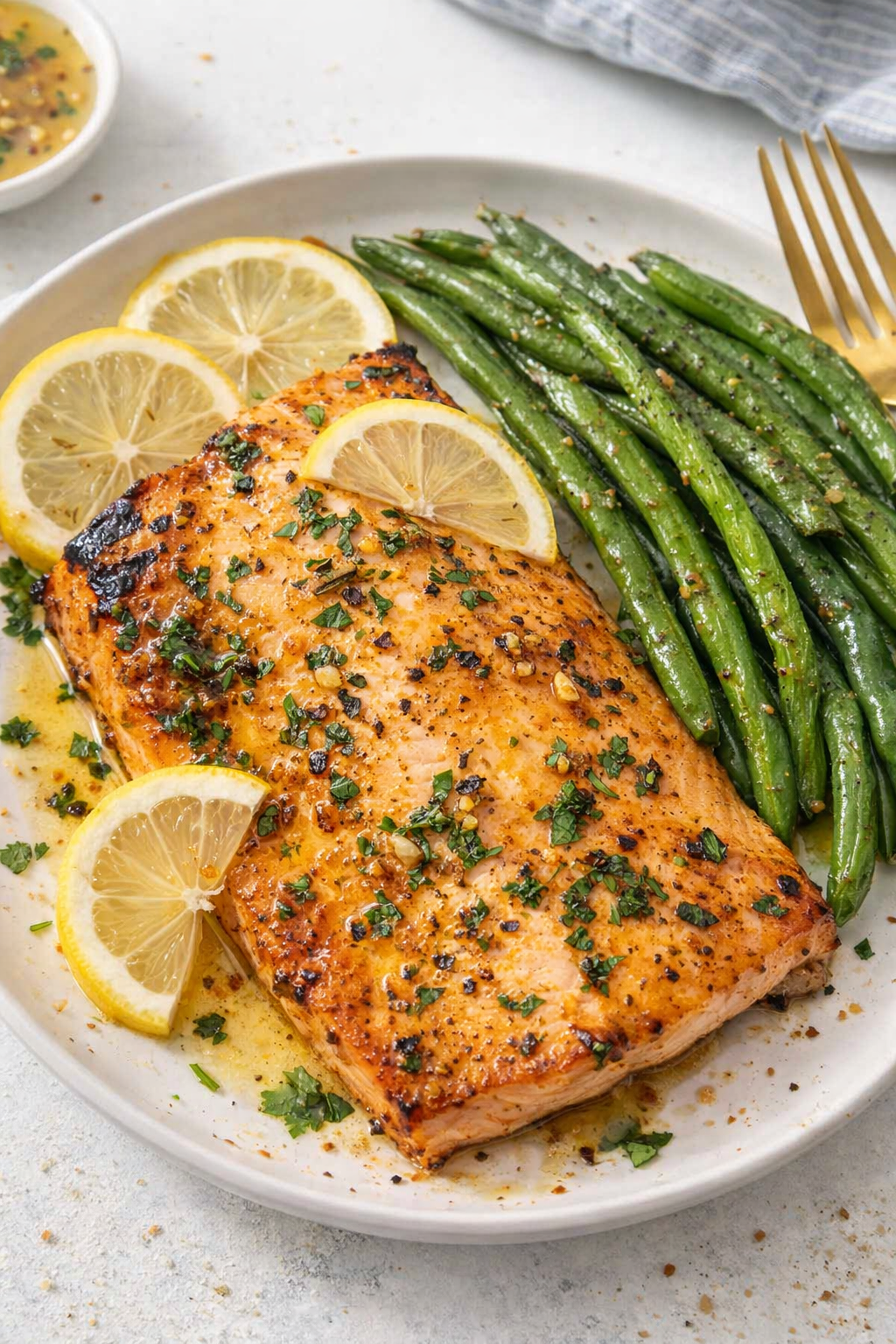 Quick Garlic Butter Salmon with Green Beans