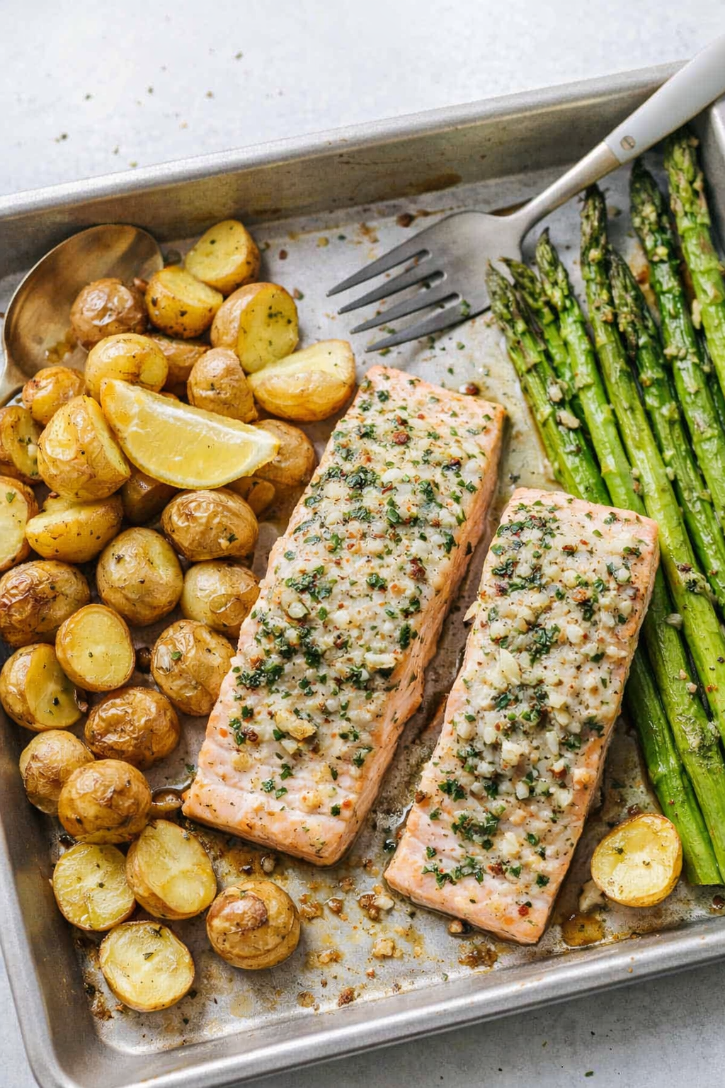 Garlic Butter Salmon with Roasted Asparagus