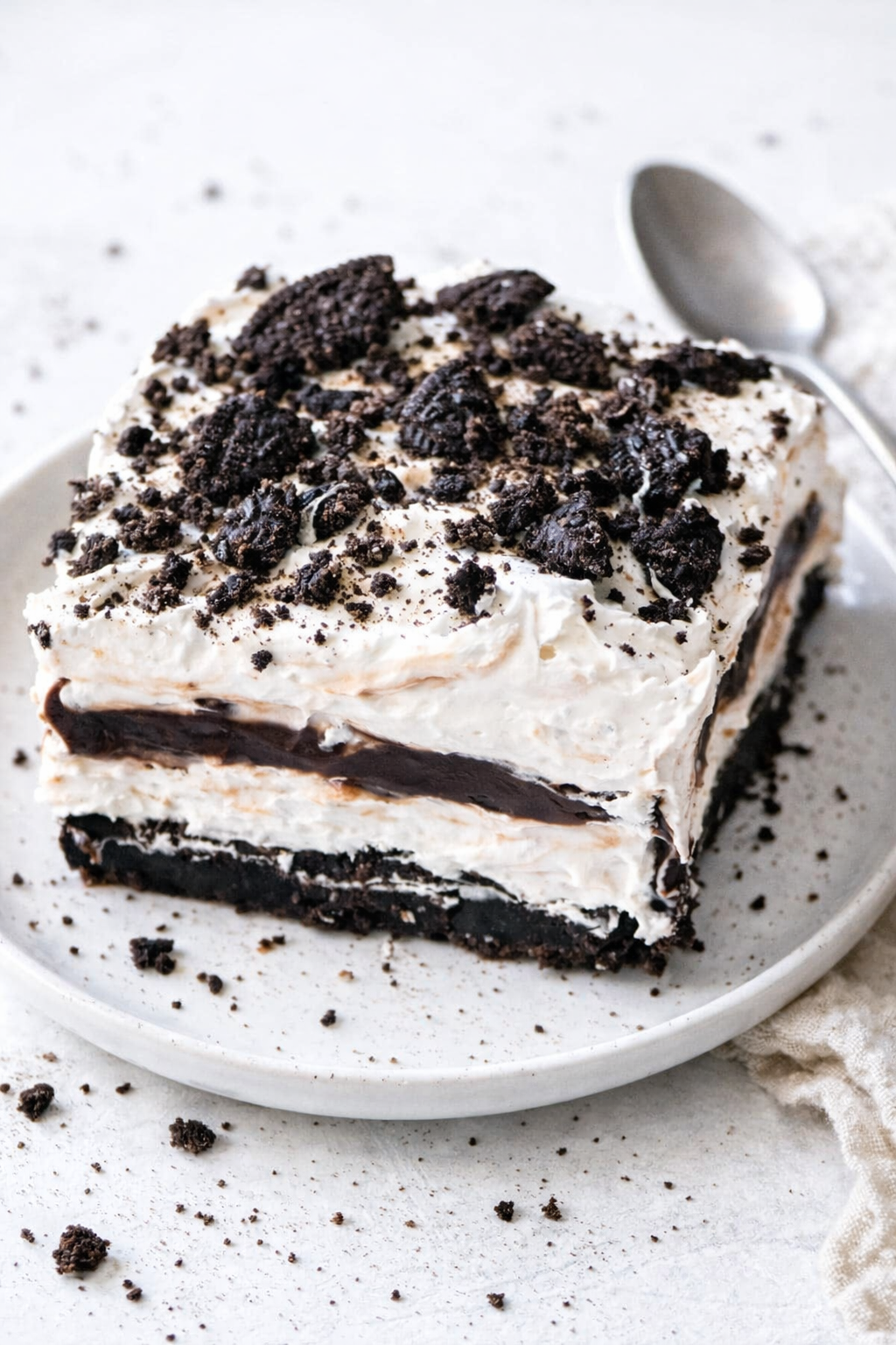 No-Bake Oreo Lasagna for Family Gatherings