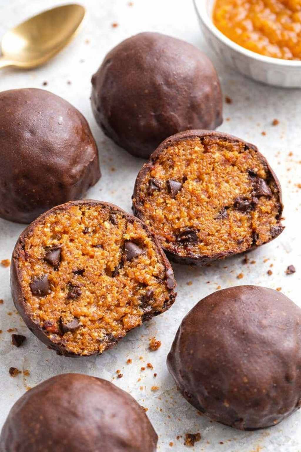 3-Ingredient No-Bake Pumpkin Spice Bites