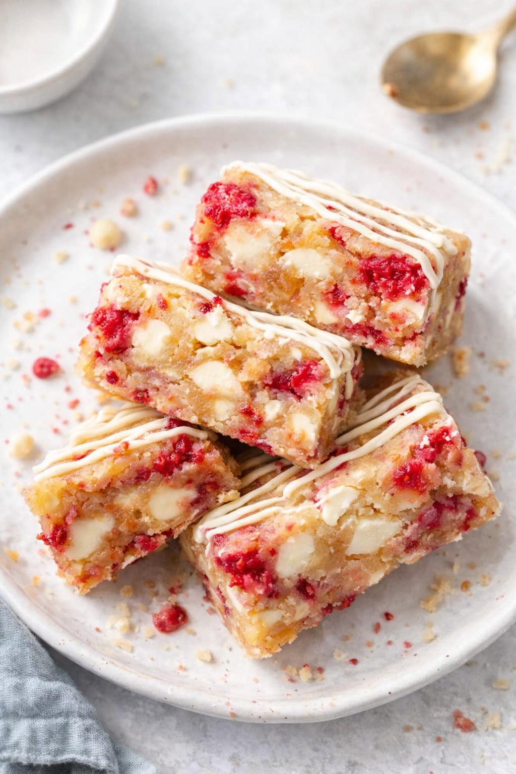 Easy No-Bake White Raspberry Blondie Bars