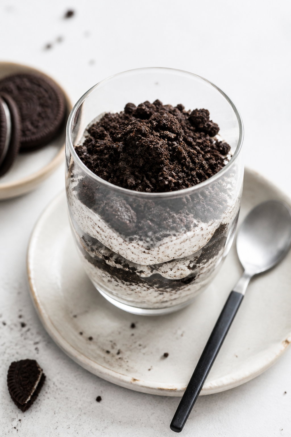 Easy Oreo Cheesecake Parfait Dessert